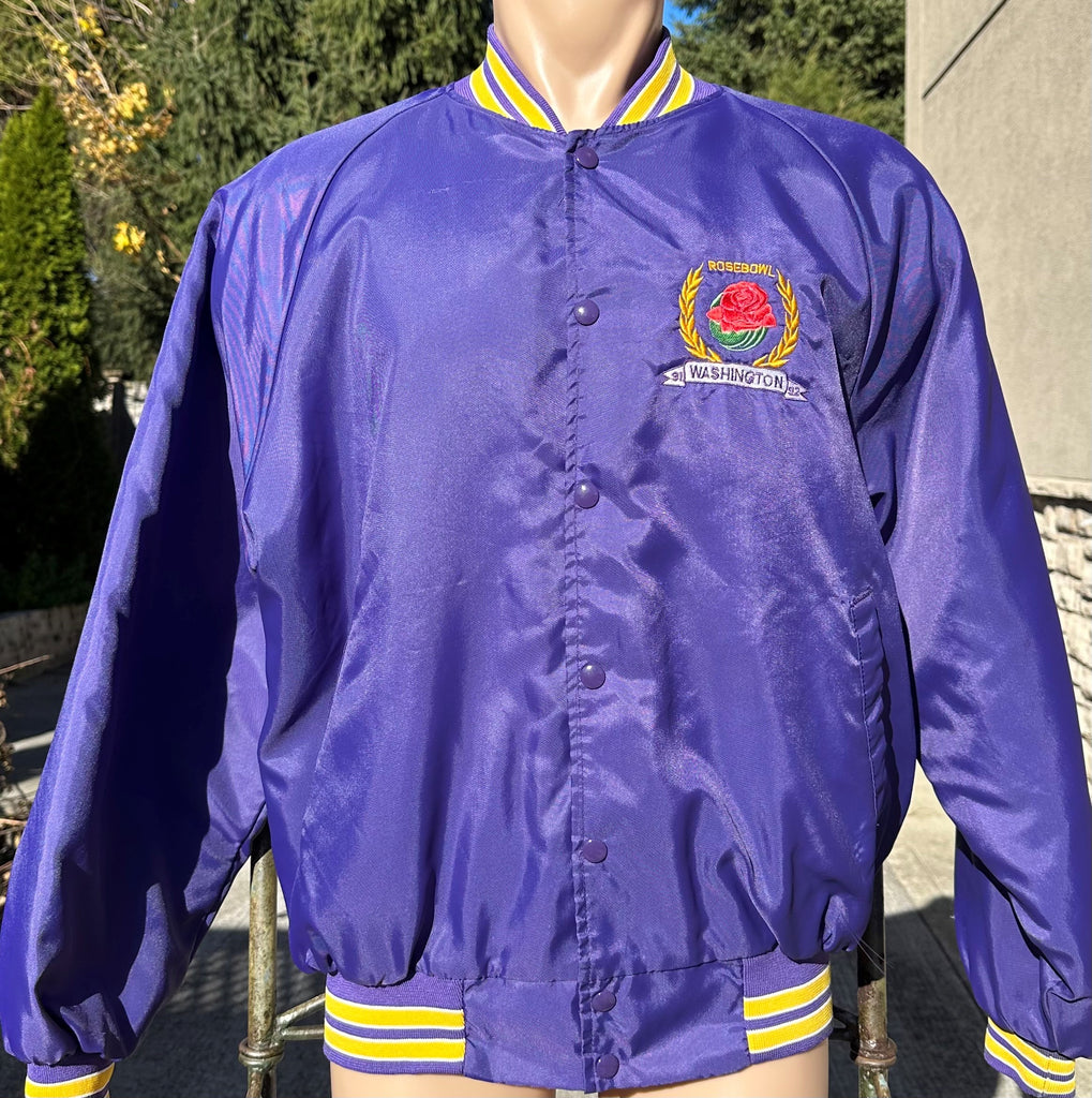 1990s Washington Rosebowl Puffer Coat (XL)